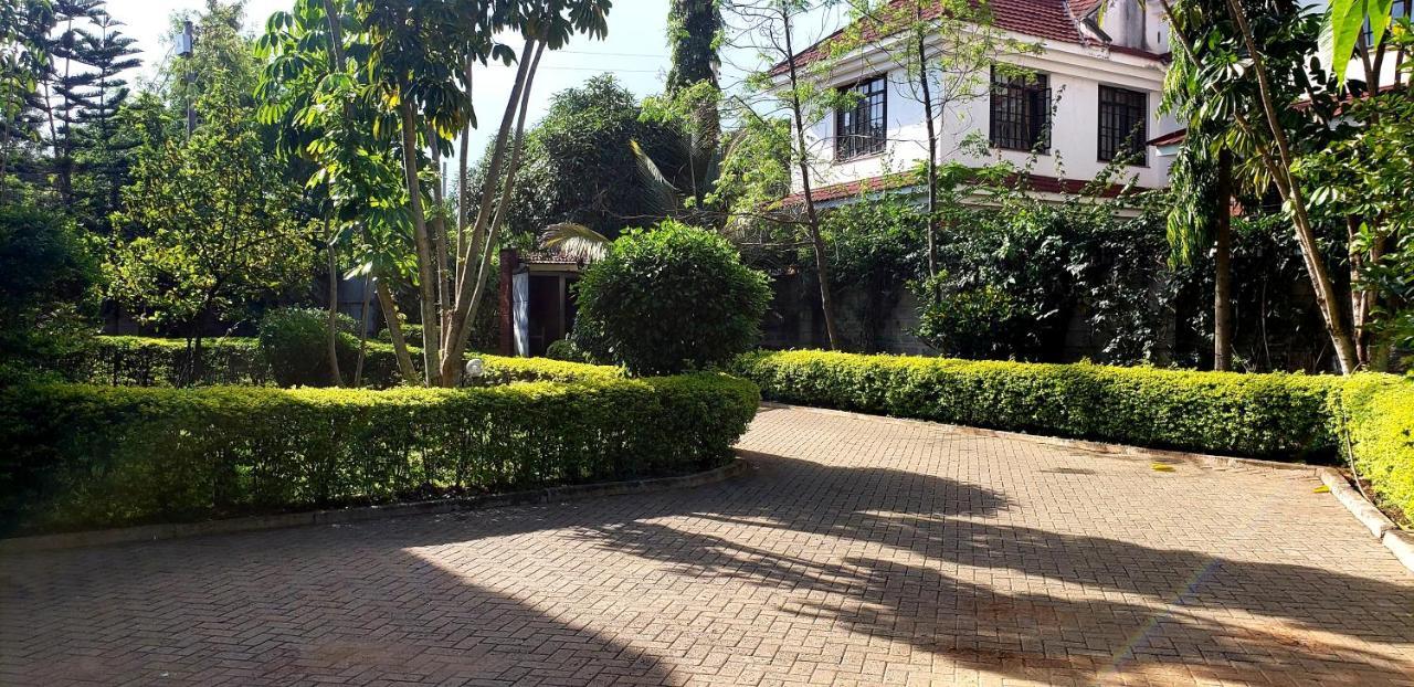 Family Nest Guesthouse Kisumu Esterno foto