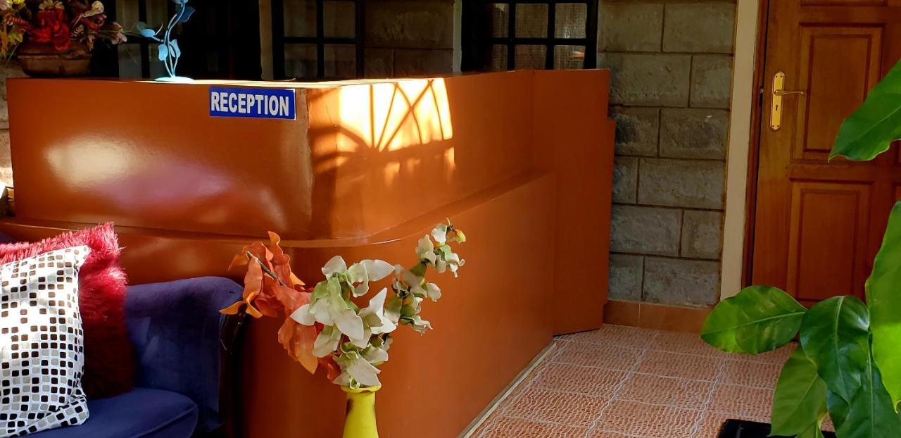 Family Nest Guesthouse Kisumu Esterno foto