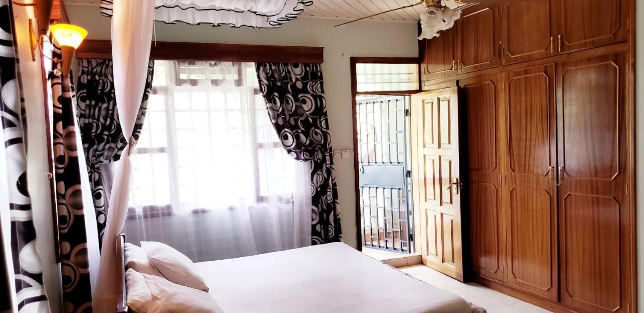 Family Nest Guesthouse Kisumu Esterno foto